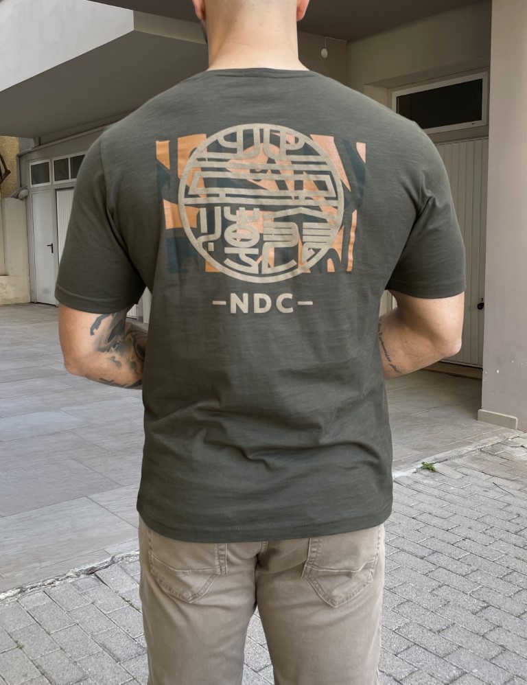 NDC ανδρική χακί βαμβακερή φλάμα κοντομάνικη μπλούζα με λογότυπο στο στήθος και στην πλάτη 242932X φωτογραφία